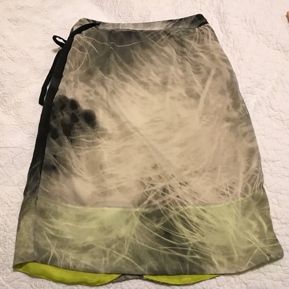 Stunning Simply Vera Vera Wang wrap skirt in black, gray & lime green (XS) - Picture 4 of 16